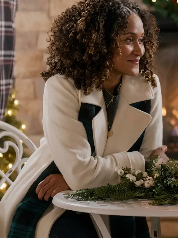 Lindura A Christmas Angel Match White Coat